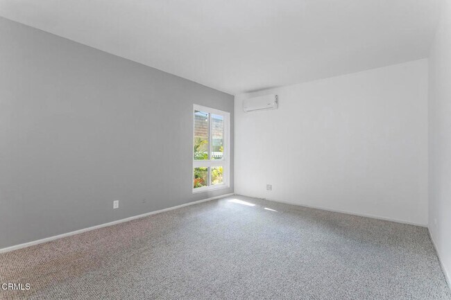 Building Photo - 355 S Los Robles Ave