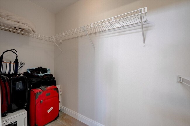 Building Photo - 3040 Hidden Treasure Dr