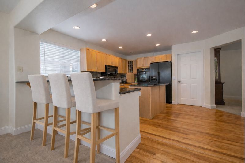 Building Photo - 7765 Lebrun Ct