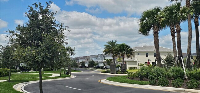 Building Photo - 5461 Empire Dr