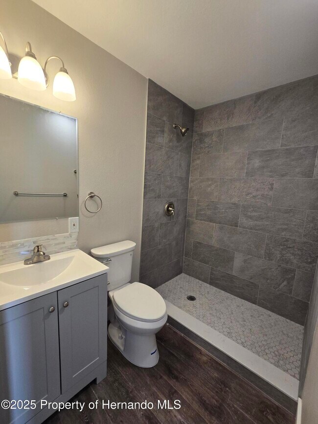 Building Photo - 773 NE 9th St