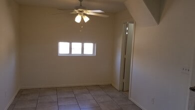 Building Photo - COZY AND AFFORDABLE UNIT ACROSS FROM CELEBRITY THEATER