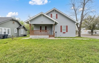 Building Photo - 2324 Bosque Blvd
