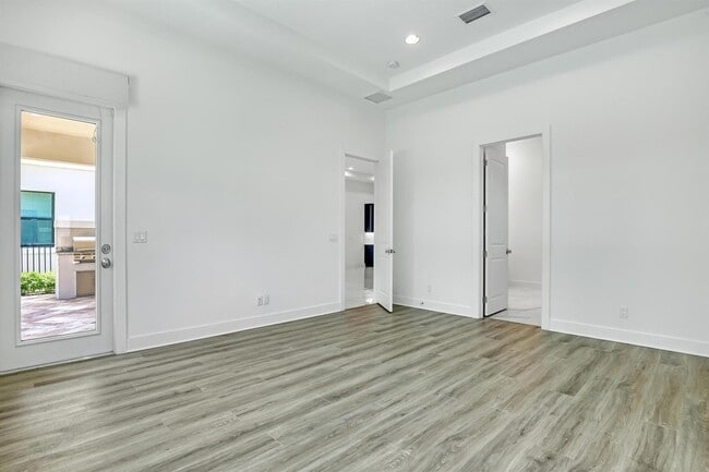 Building Photo - 13501 Artisan Cir