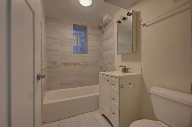 Bathroom - 6116 S Evans Ave