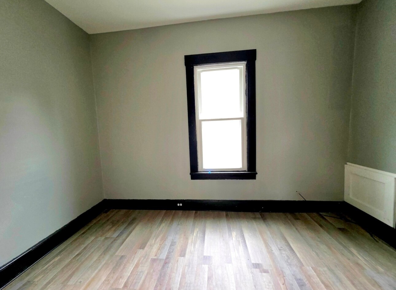 Building Photo - 3620 E 63rd St