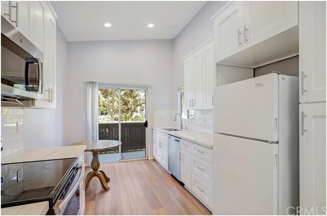 Building Photo - 68 Corniche Dr