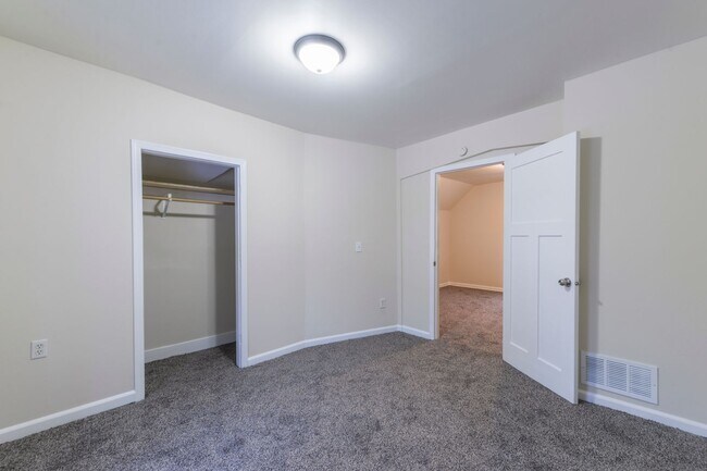 Building Photo - 1715 Glenwood Ave