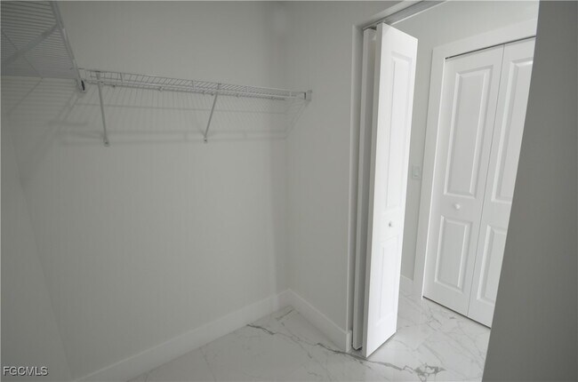 Building Photo - 1132 Edelweiss St E