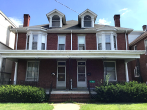 Building Photo - 2-story duplex | 4 bedrooms and 2 full bathrooms