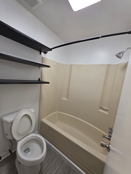 Building Photo - 283 Ferdinand Cir