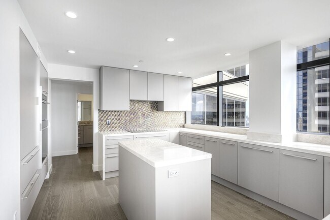 Building Photo - San Diego Water View Luxury High-Rise Living at The Harbor Club — Stunning Bay & City Views- This...