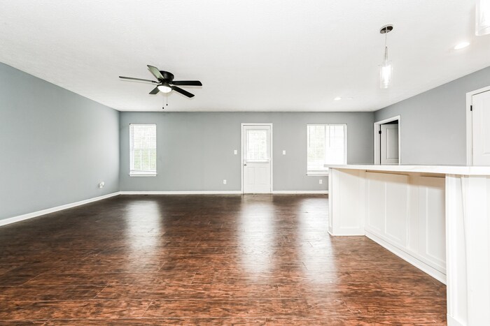 Building Photo - 7275 Indian Hill Trail