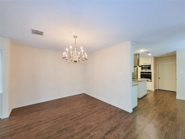 Building Photo - 12800 Briar Forest Dr