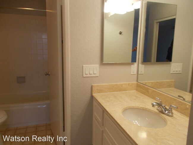 Building Photo - 2 br, 2 bath House - 13034 Wimberly Square...