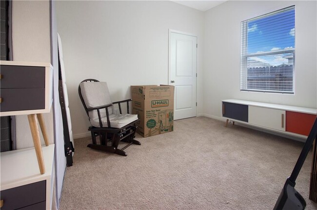 Building Photo - 336 Flower Smith Ln