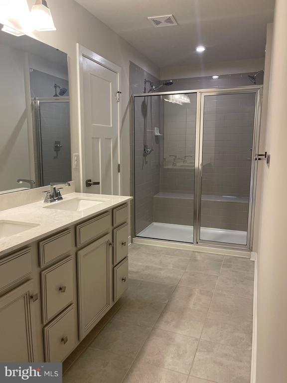 Building Photo - 205 Hibiscus Way