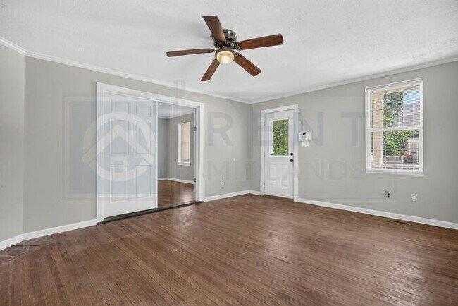 Building Photo - Move in to Olympia!