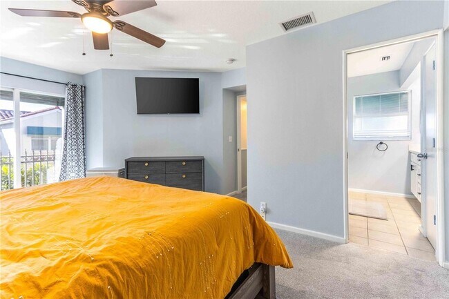 Building Photo - 824 Padua Ln