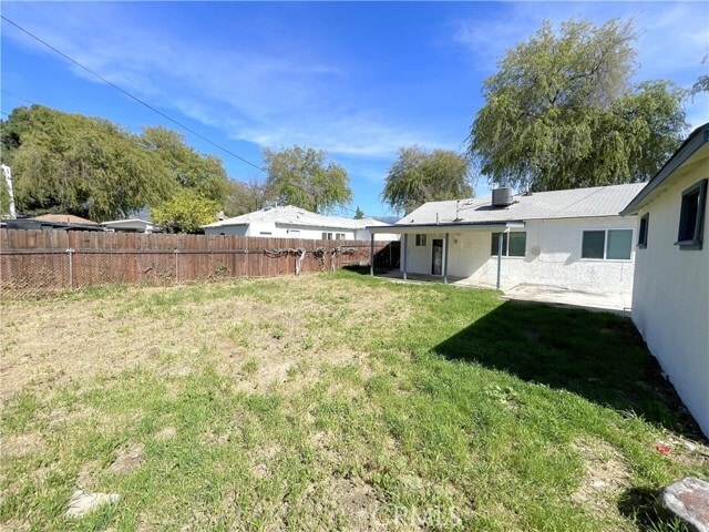 Building Photo - 2568 Cedar St