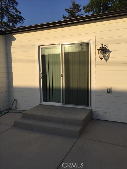 Building Photo - 5439 Agnes Ave