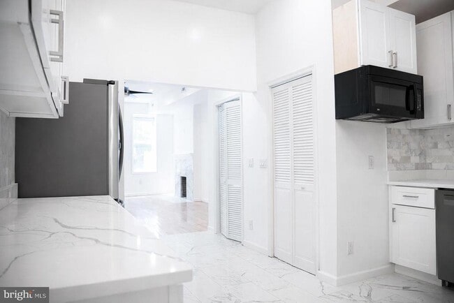 Building Photo - 1605 New Jersey Ave NW