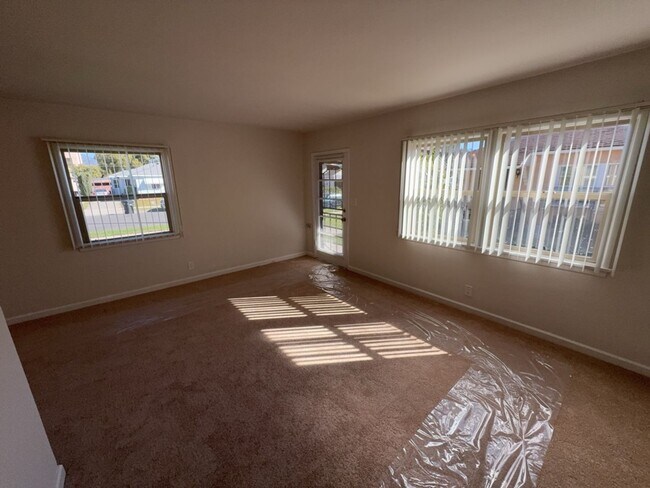 Building Photo - 178