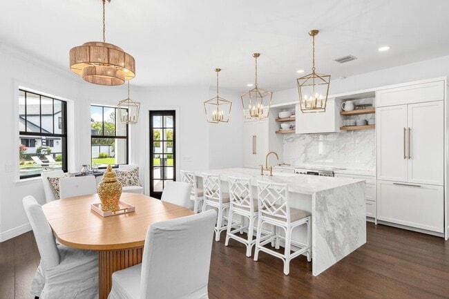 Building Photo - 14289 Equestrian Way