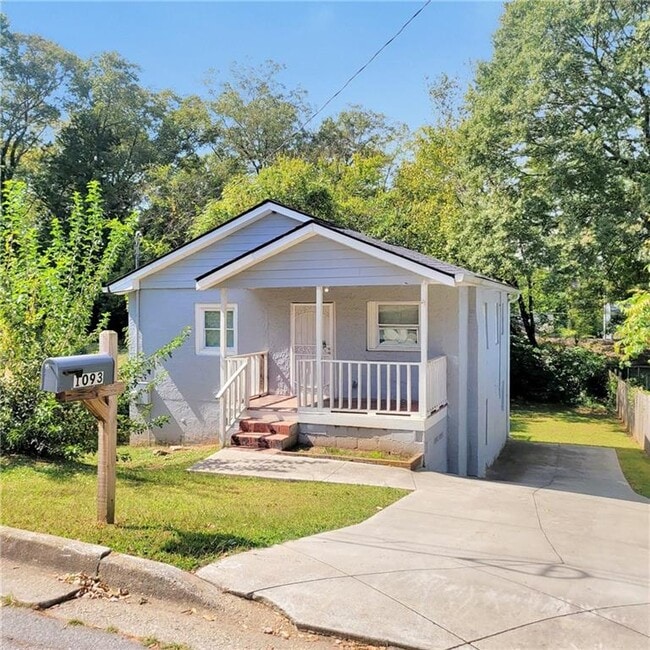 Building Photo - 1093 Windsor St SW