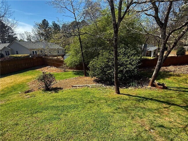 Building Photo - 1907 Grant Ln