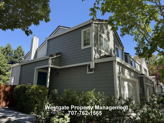 Building Photo - 813 Chardonnay Cir