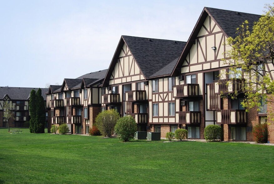 Normandy Village Apartments 2329 Normandy Dr Michigan City IN 46360