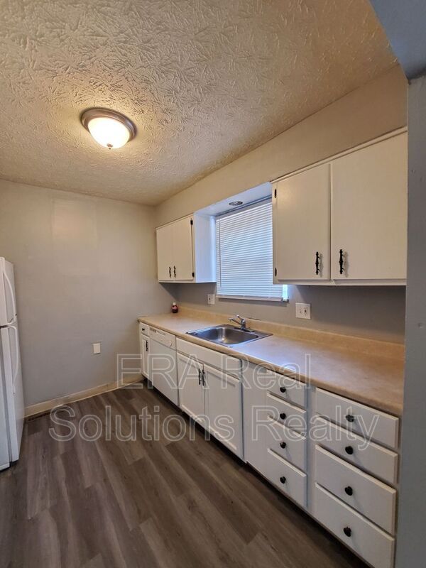 Building Photo - 2269 Courtright Rd