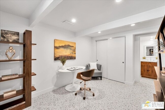 Building Photo - 40851 Bob Hope Dr