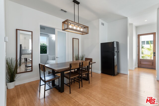 Building Photo - 7447 W 81st St