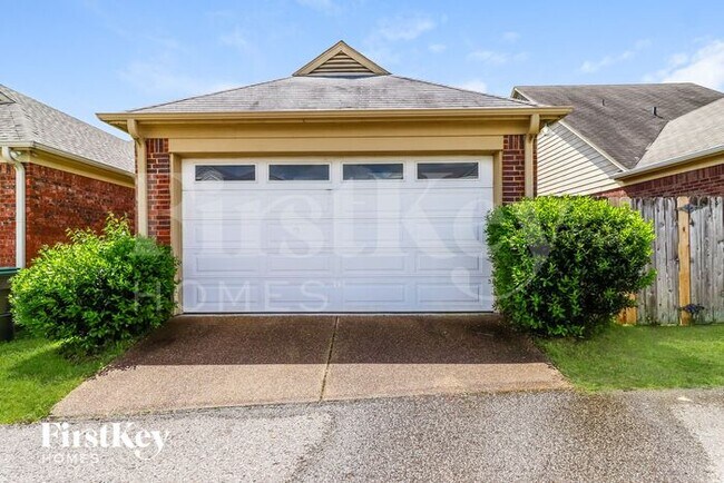 Building Photo - 9108 Cinderhill Cove W