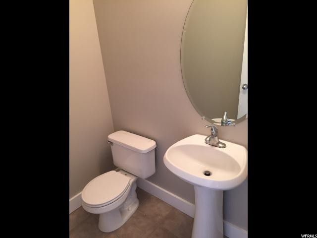 Building Photo - Beautiful 4 Bd 2.5 Bath Home in Sandy