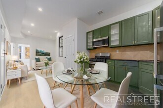 Building Photo - Newly Renovated Spacious 4 Bed 2 Bath in B...