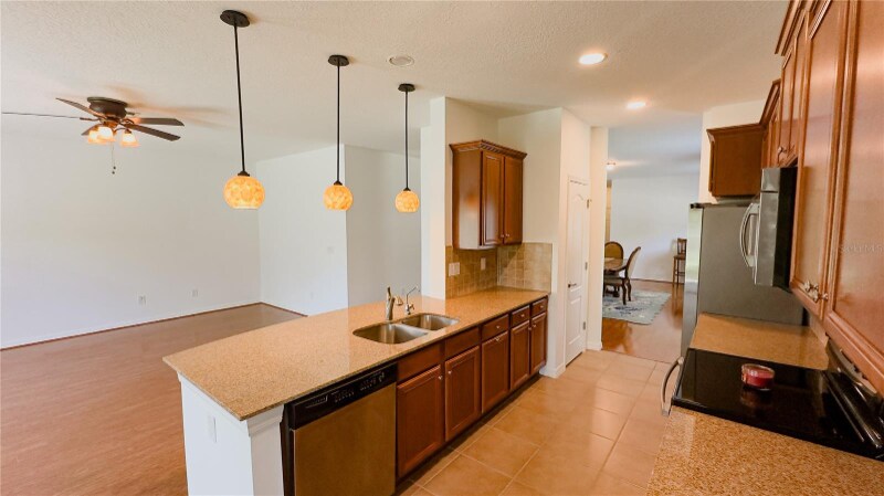 Building Photo - 6411 Foxbury Ridge Lane