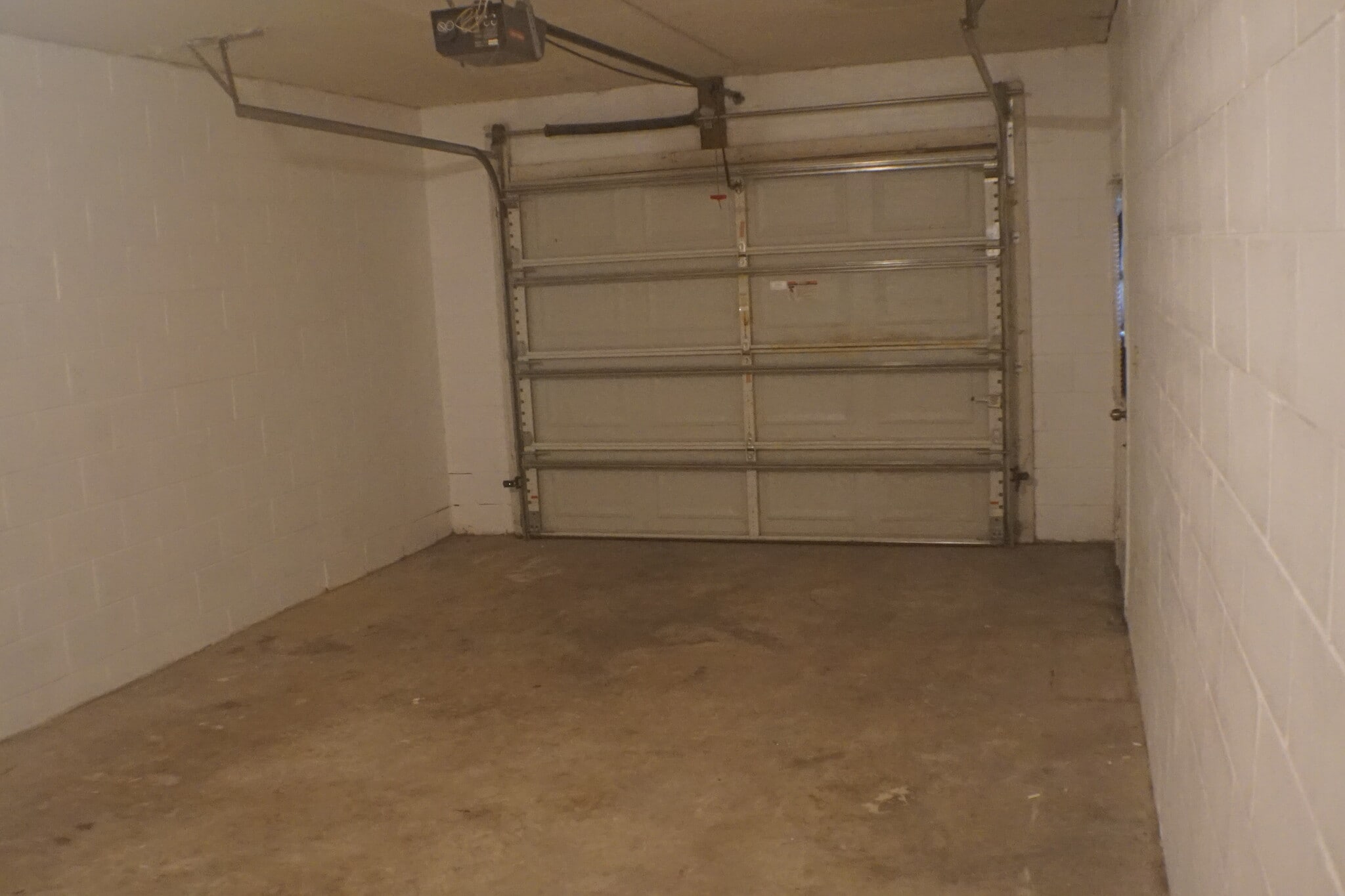 Building Photo - 6158 Sandcrest Cir