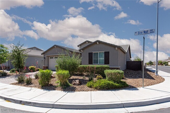 Building Photo - 1639 Dire Wolf Ave