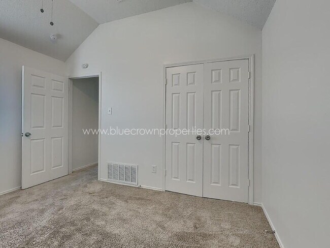 Building Photo - 1409 Post Oak Dr
