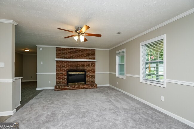 Building Photo - 3075 Palomino Dr