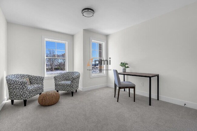 Building Photo - 1962 Park St