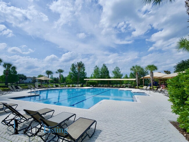 Building Photo - 12958 Vennetta Way