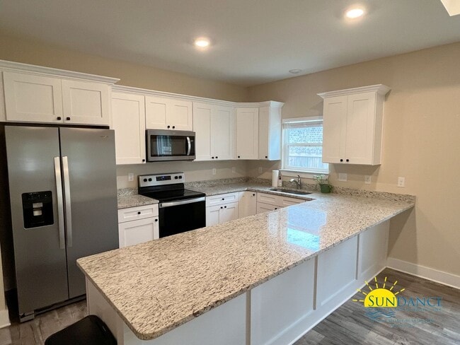 Building Photo - Beautiful 3 Bedroom Home in Milton!