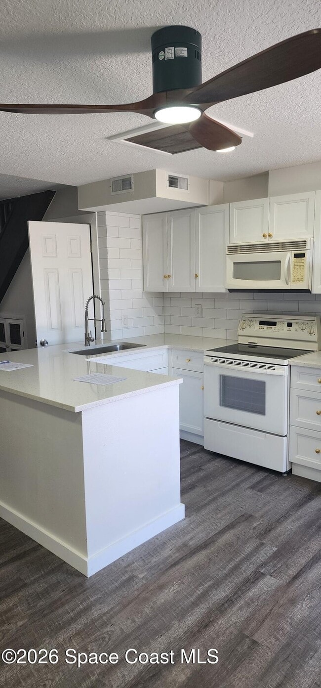 Building Photo - 55 Needle Blvd