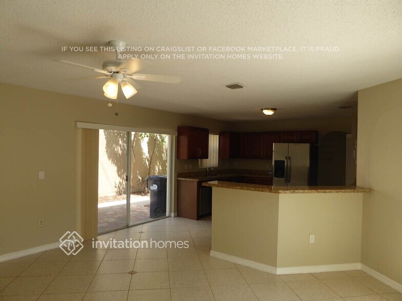 Building Photo - 14730 SW 156th Ave