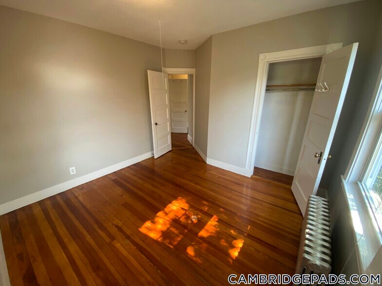 Building Photo - 9 Eustis St