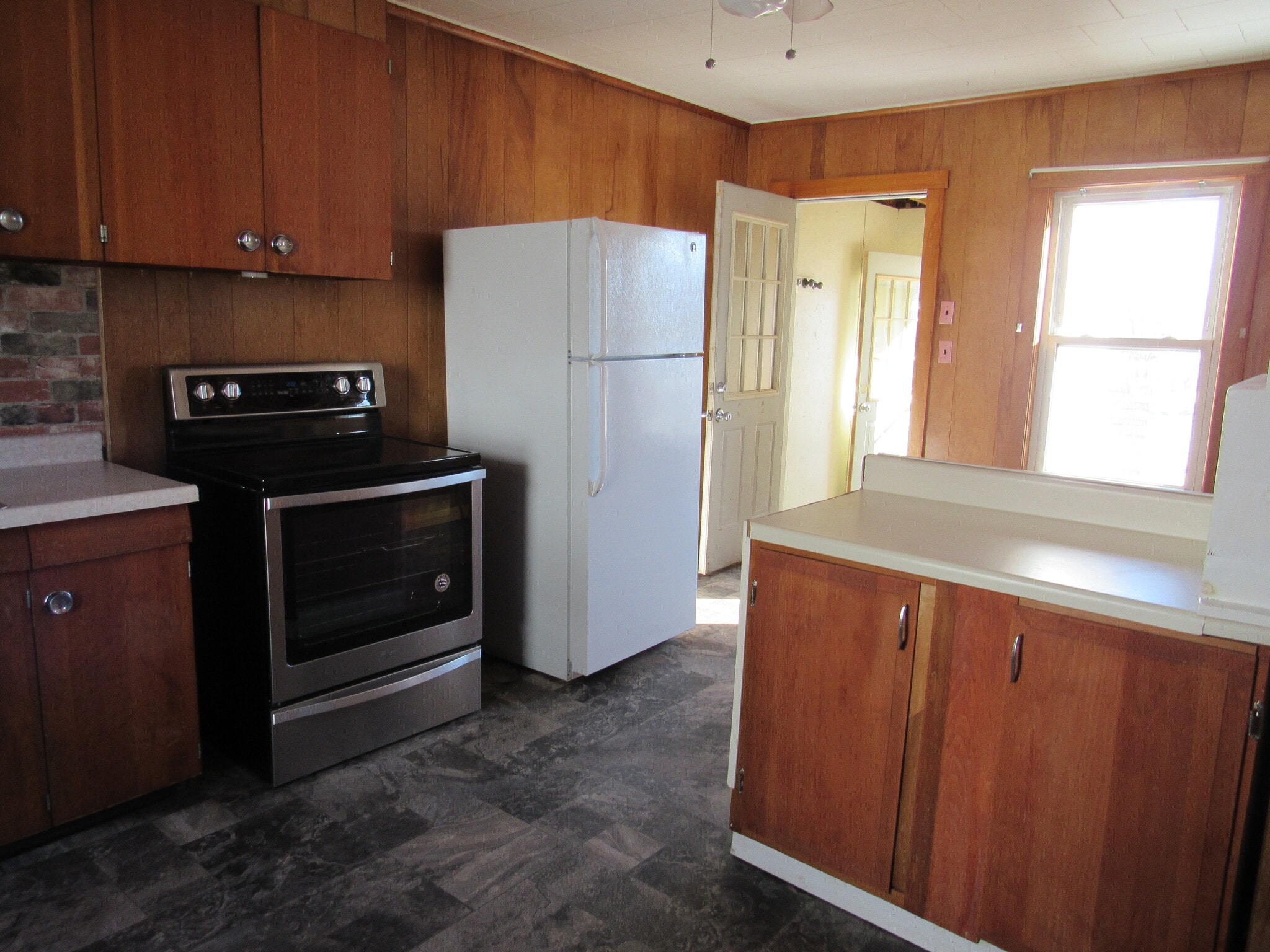 Building Photo - 117 Congress St